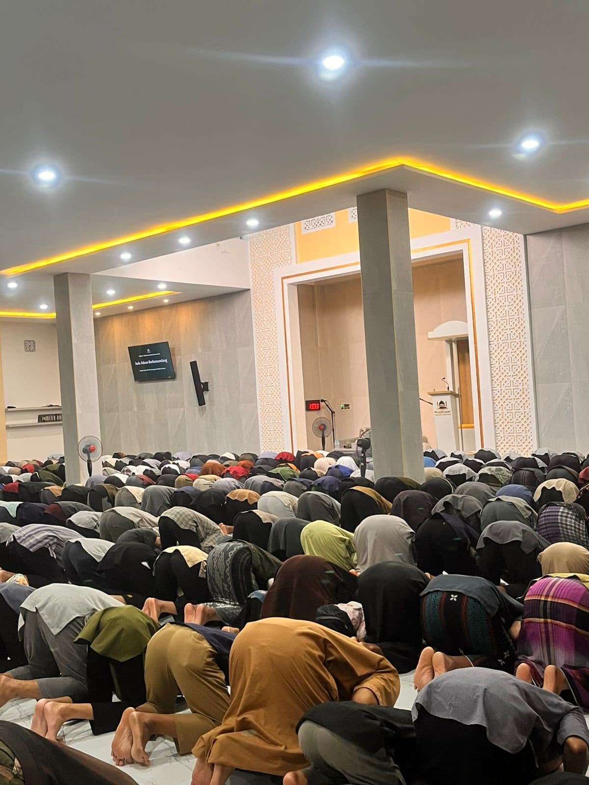 Pembinaan ibadah santri Pesantren Gratis Klaten